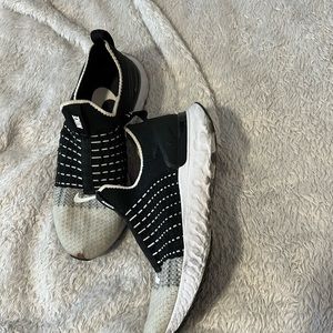 Nike React Phantom Run Flyknit 2.